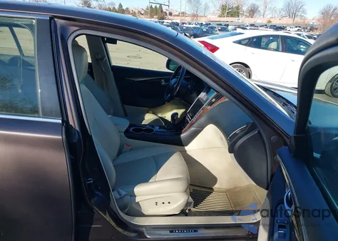 2016 Infiniti Q50 3.0T Premium from USA, damaged, VIN JN1EV7AR7GM343617